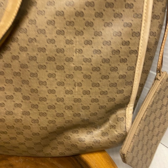 Vintage Gucci Large Tote with Mini Coin Pouch - Picture 4 of 16